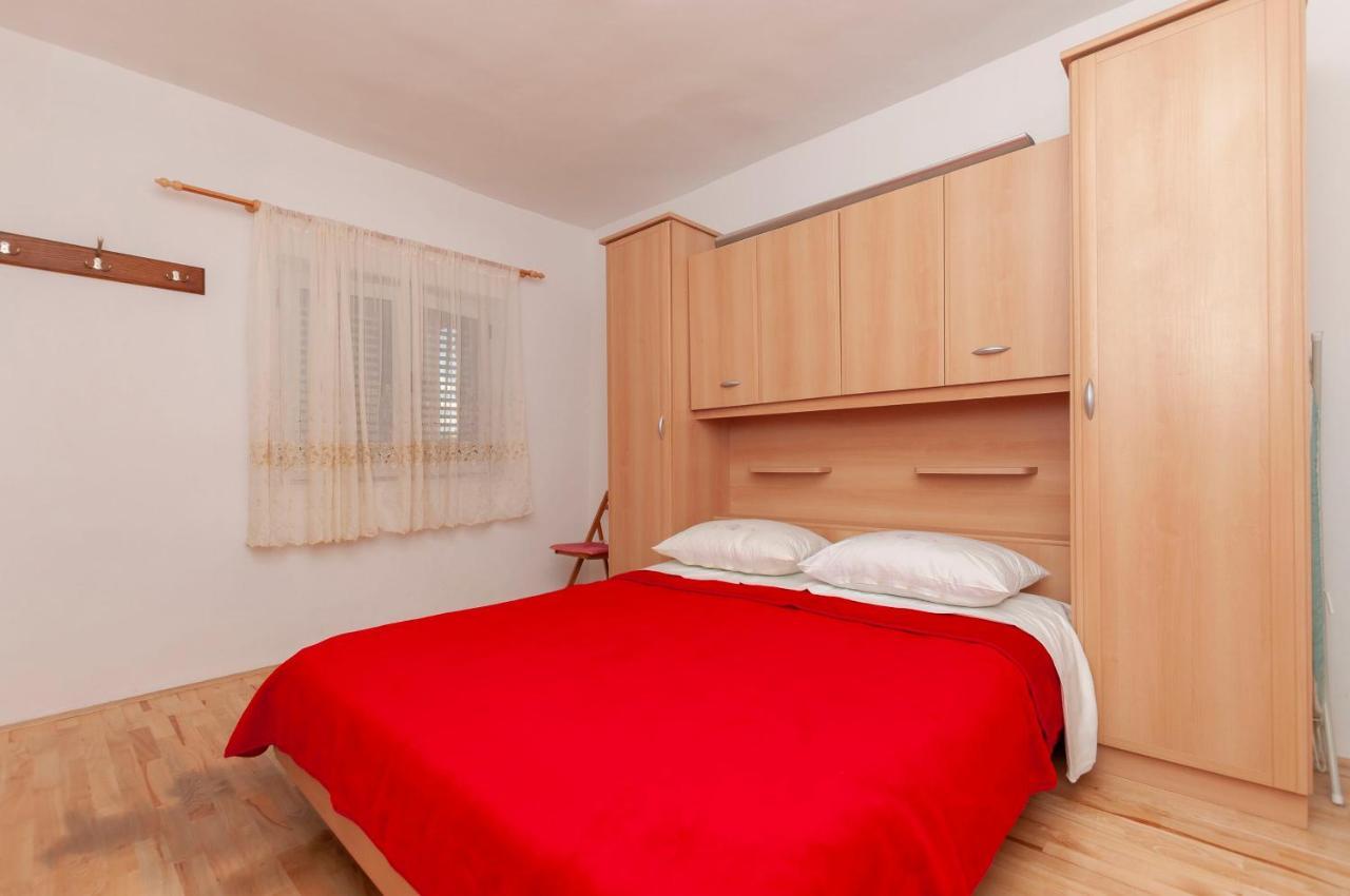 אומיס Apartments Jasna מראה חיצוני תמונה