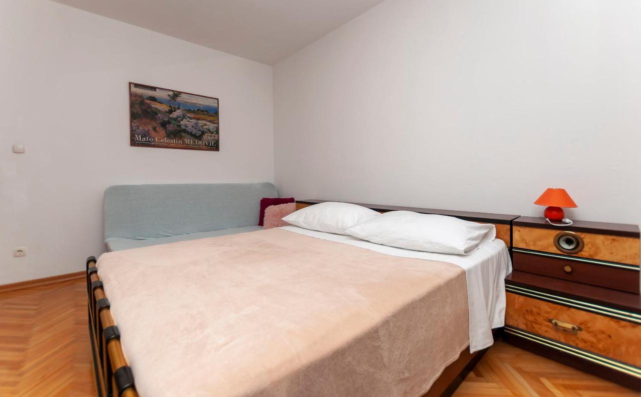 אומיס Apartments Jasna מראה חיצוני תמונה