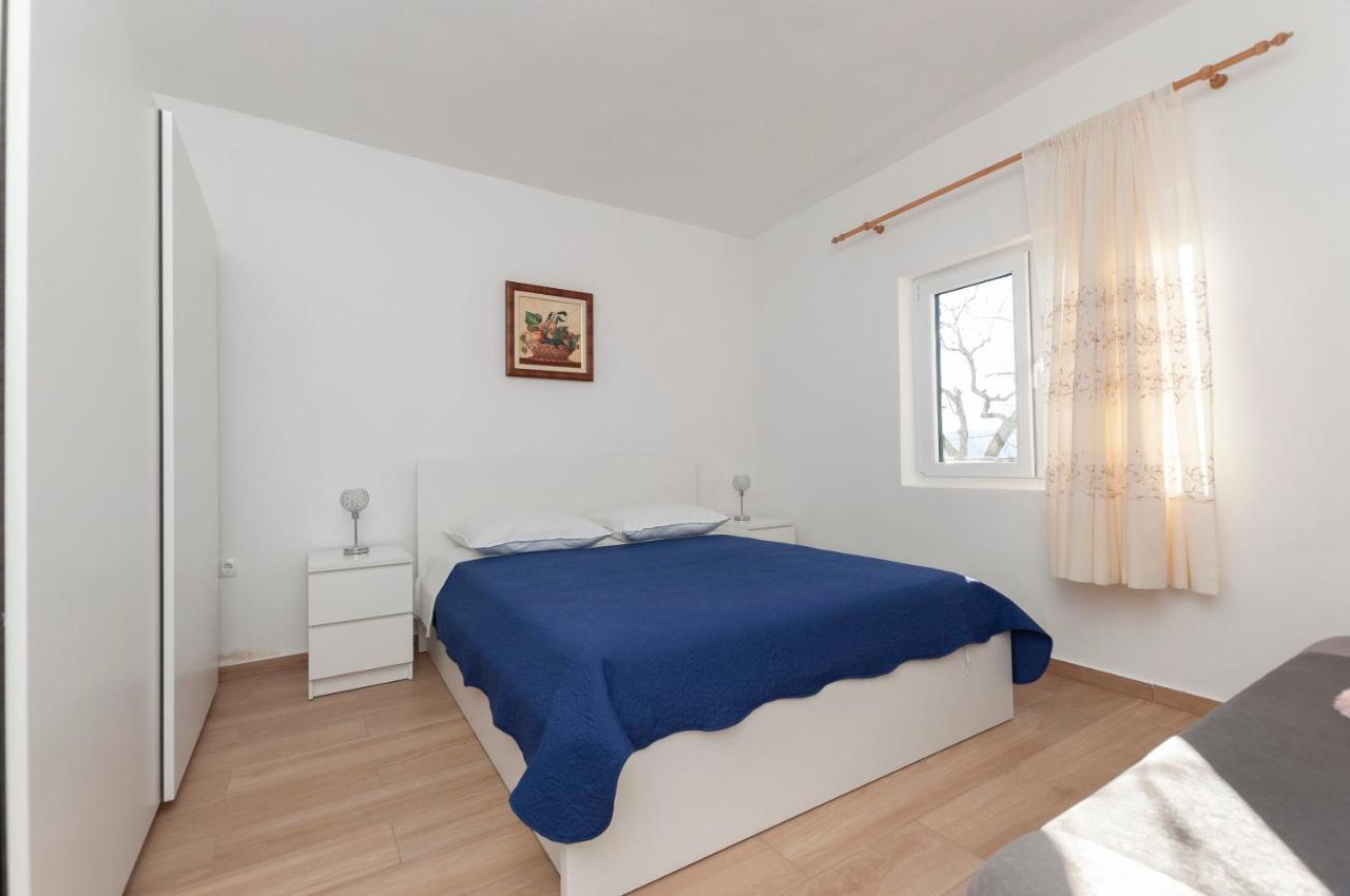 אומיס Apartments Jasna מראה חיצוני תמונה